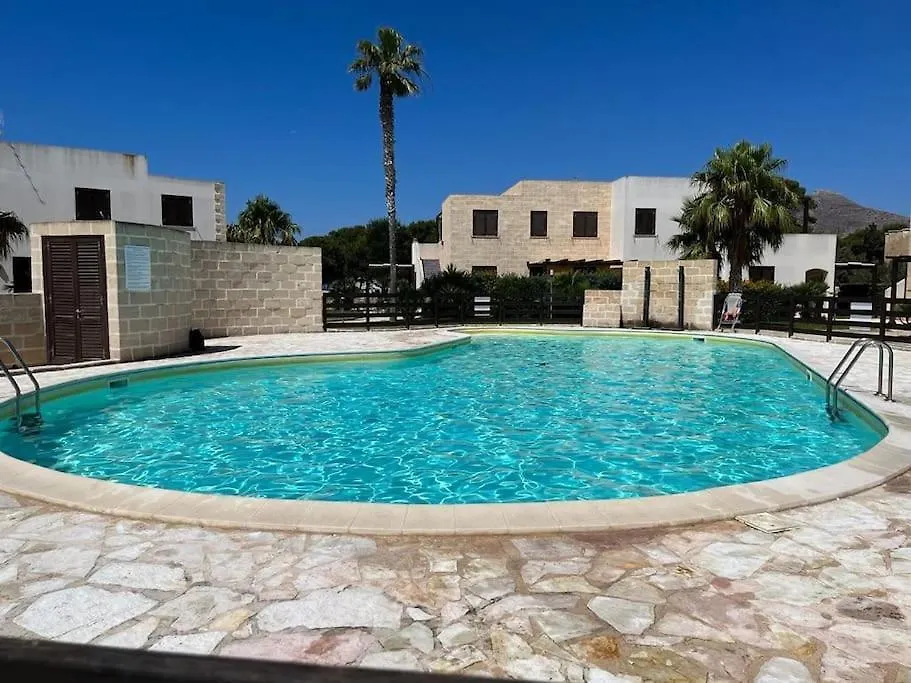شقة Ric&Cri - Fronte Mare - 4 Posti Letto - Piscina Casa De Giorgis 0*,  إيطاليا